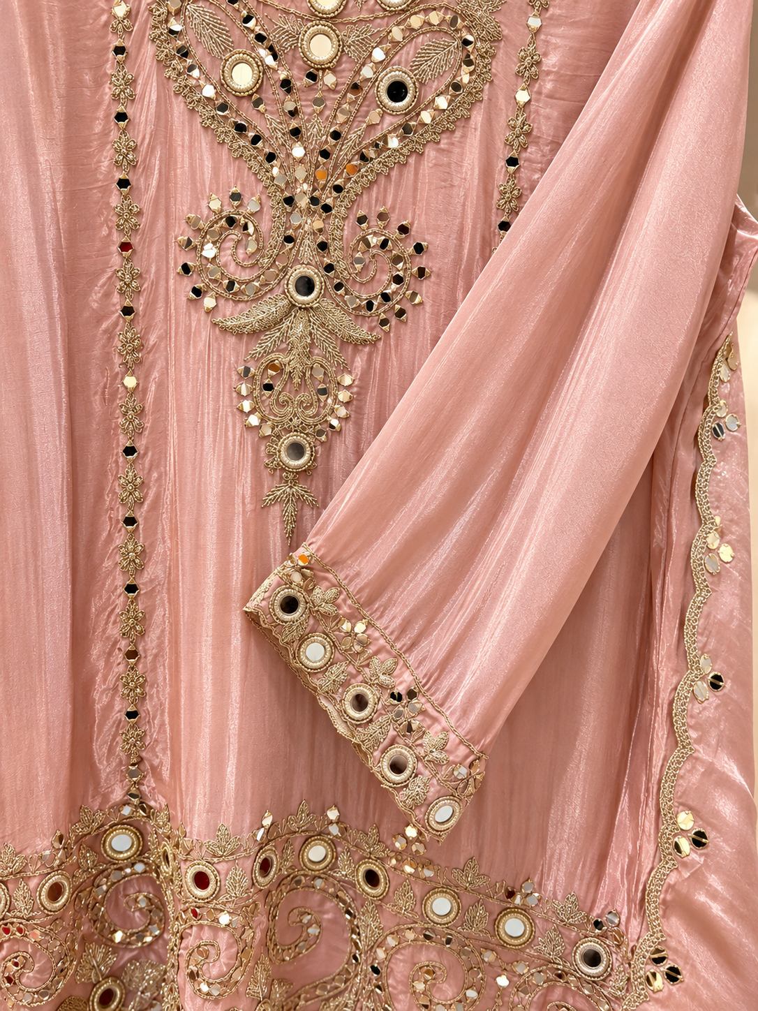 Shimmer Farshi salwar suit - Image 3